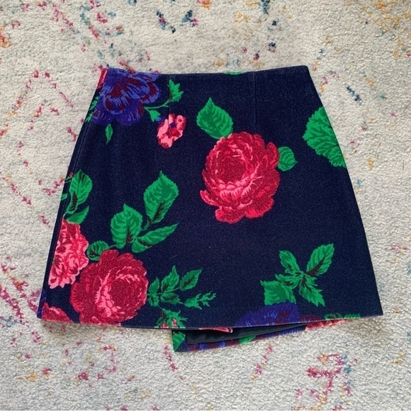 MSGM Milano Floral Wool Wraparound Skirt in Navy sz 4 - Picture 4 of 4